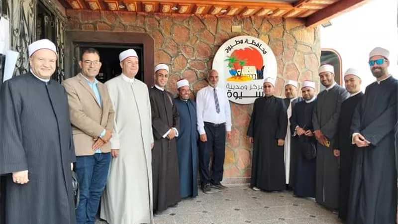 رئيس مركز ومدينه سيوة يستقبل قافلة وزارة الاوقاف الدعوية