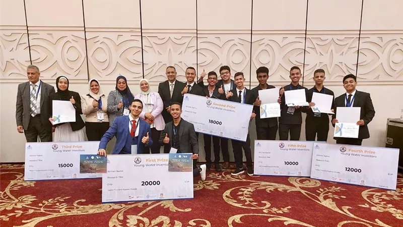 وزير التعليم يهنئ طلاب ستيم الفائزين بمسابقة أسبوع القاهرة للمياه