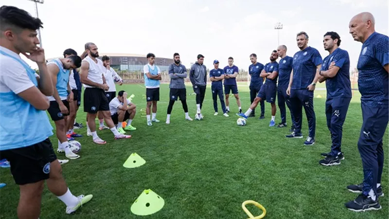 كأس السوبر المصري .. قائمة بيراميدز في رحلة أبوظبي