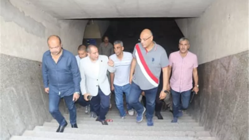 محافظ القليوبية يوجه باعادة تركيب أنارة داخل نفق كلية الزراعة
