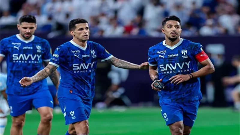 الهلال يفوز على الفيحاء بثلاثية فى الدوري السعودي