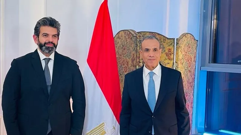 وزير الخارجية د.بدر عبدالعاطي في حوار خاص مع الكاتب الصحفي أحمد الطاهري