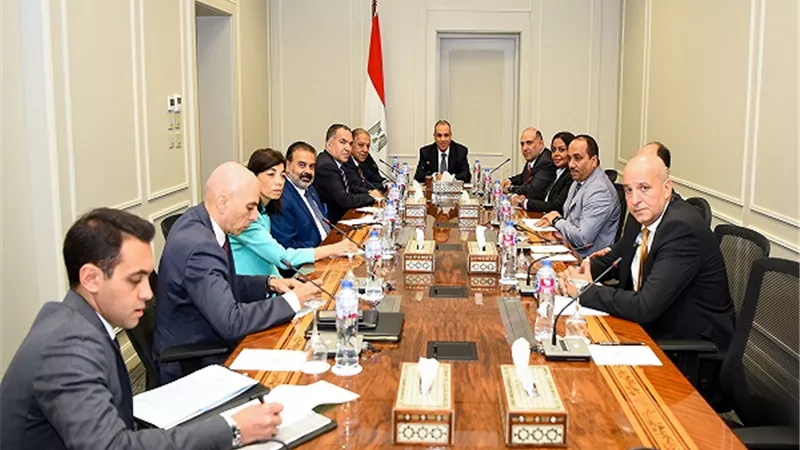 وزير الخارجية والهجرة يستقبل أعضاء لجنة الشئون الإفريقية بمجلس ال