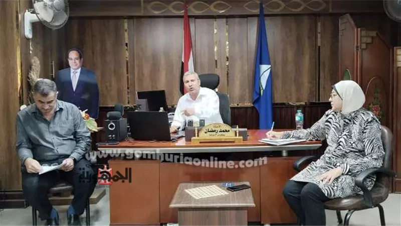 مدير تعليم دميـاط يبحث آليات التقييمات الشهرية للطلاب