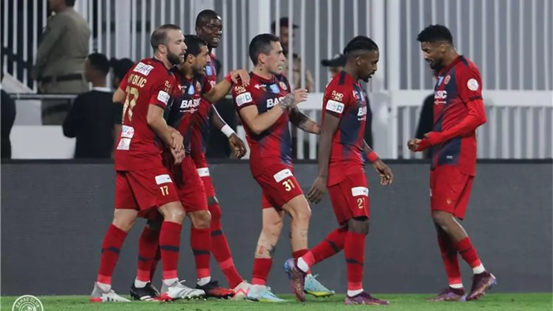 ديالو يعود يسجل التعادل لـ ضمك أمام التعاون .. شاهد