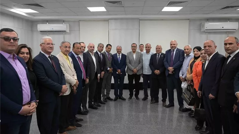 نواب البرلمان بالمنيا يطالبون رئيس الوزراء بتنشيط الاستثمار