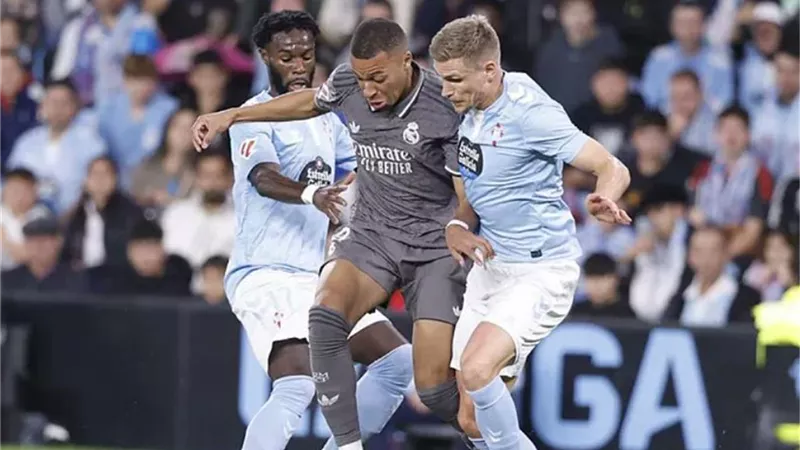 ريال مدريد يتقدم على مضيفه سيلتا فيجو بهدف مبابي في الشوط الأول