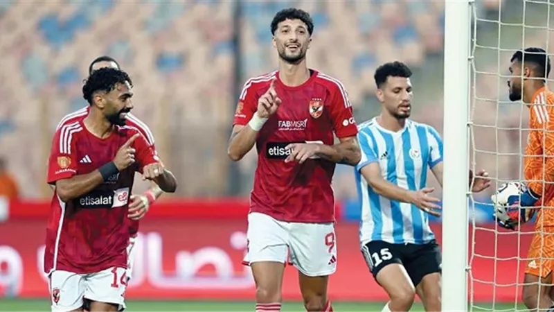 تشكيل الأهلي امام سيراميكا .. الشحات وأبوعلي يقودان الهجوم
