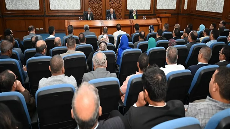 الوزير: إعادة طرح قطع الأراضي المسحوبة من المستثمرين غير الجادين