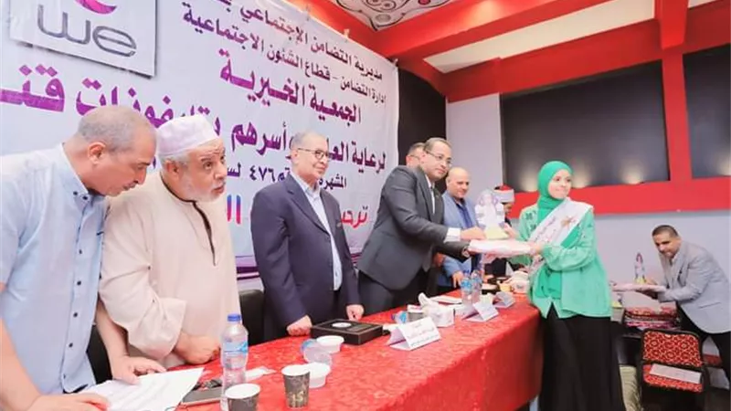 أمانة العمال بحزب الشعب الجمهوري بقنا تشارك في تكريم حفظة القرآن