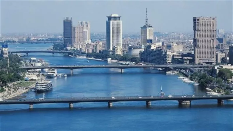 طقس اليوم مائل للحرارة نهارا معتدل ليلا.. والعظمى بالقاهرة 29 درجة