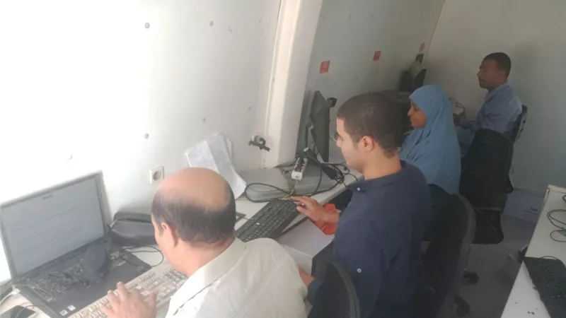 الكشف والعلاج ل ١٠٥٧ مريضا بقرية بنى هانئ باهناسيا بنى سويف