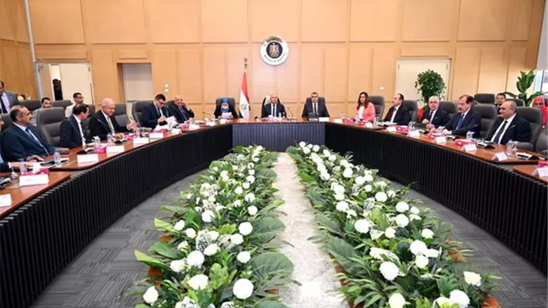 الأسبوع المقبل.. لقاء بين الكهرباء والإسكان لرصد مشكلات المستثمرين