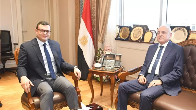الشربيني: توصيل خدمات الصرف لـ24 منطقة ريفية بمركزى إسنا وأرمنت