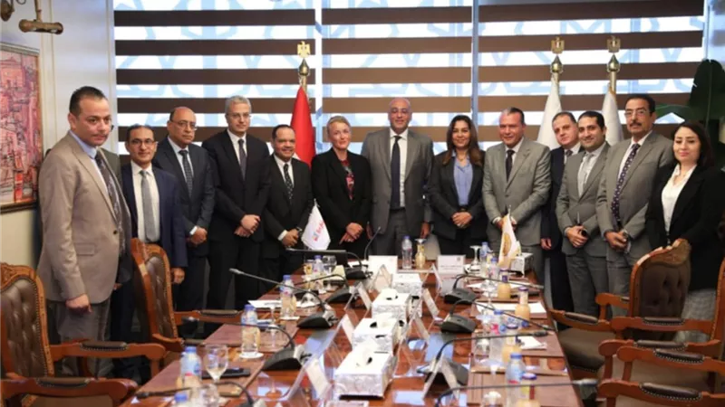 التنمية المحلية: رخص مؤقتة لأصحاب المشروعات الصغيرة من الشباك الواحد