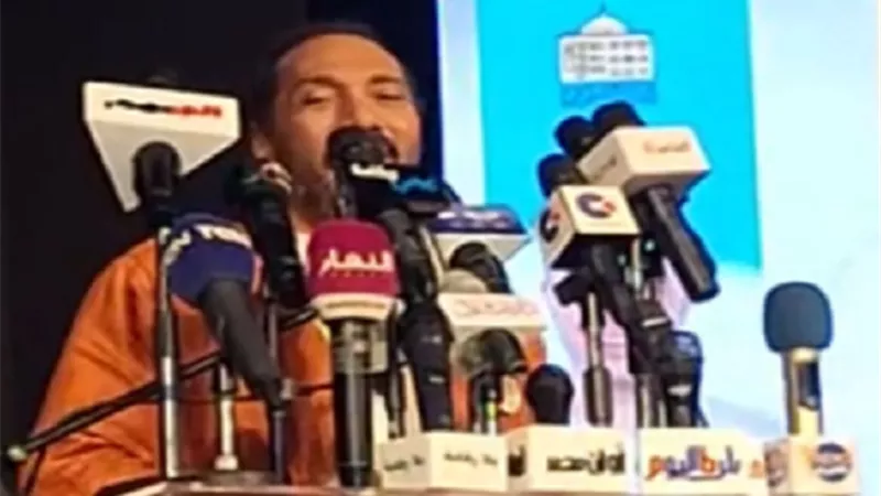 علي الحجار: إزاي الدعاية الخاصة بالأعمال المسرحية تتشال من كل المسارح