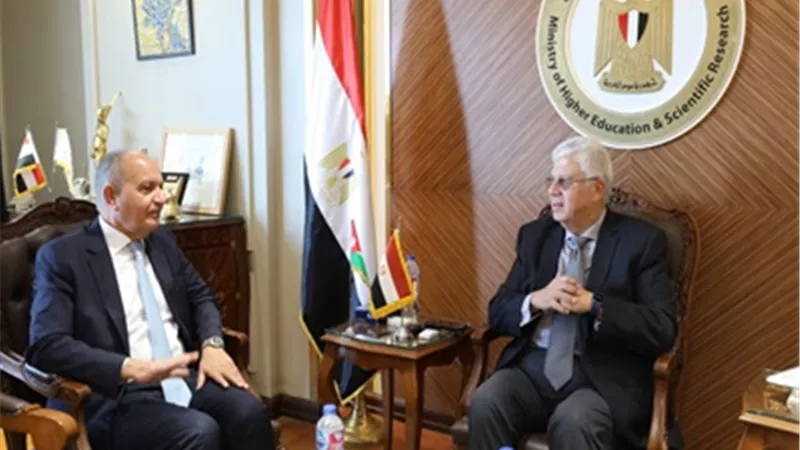 وزيرالتعليم العالى يبحث مع سفير الأردن دعم التعاون العلمي المشترك