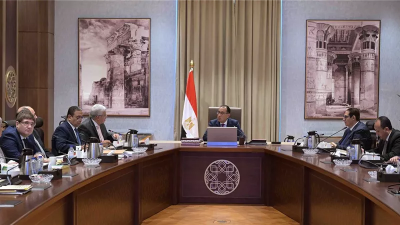 مدبولى يتابع الموقف التنفيذي لإنشاء المعهد القومي للأورام الجديد