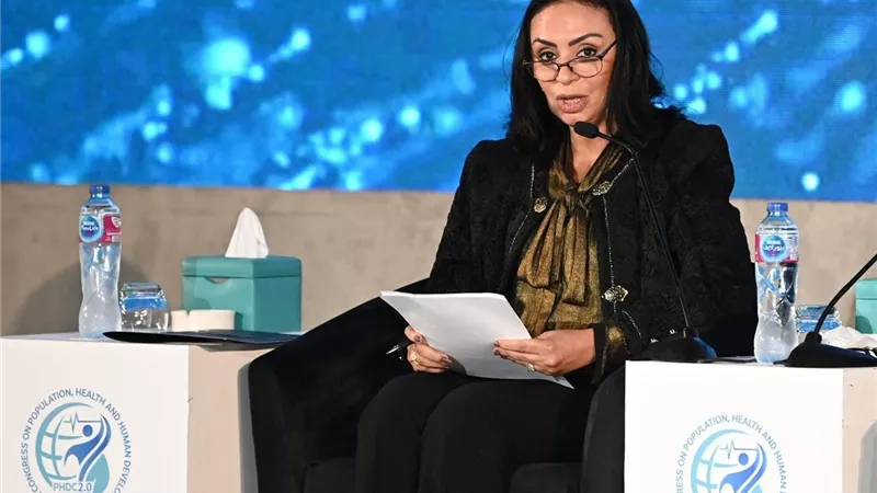 د.مايا مرسي: تنفيذ أكبر برنامج وقائي بـ 10 آلاف مدرسة لحماية الطلاب من المخدرات