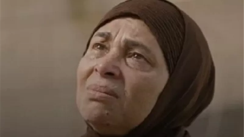 ظهور لبنى ونس في دور والدة ياسر فى الحلقة الـ 29 