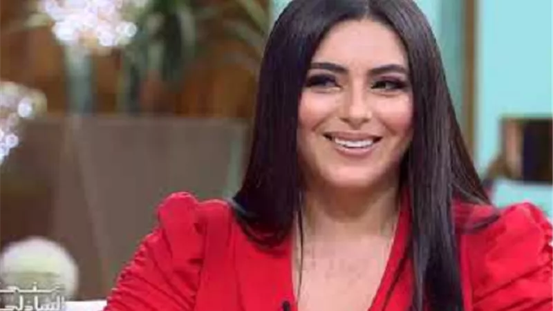 نهى عابدين لـ منى الشاذلى : 