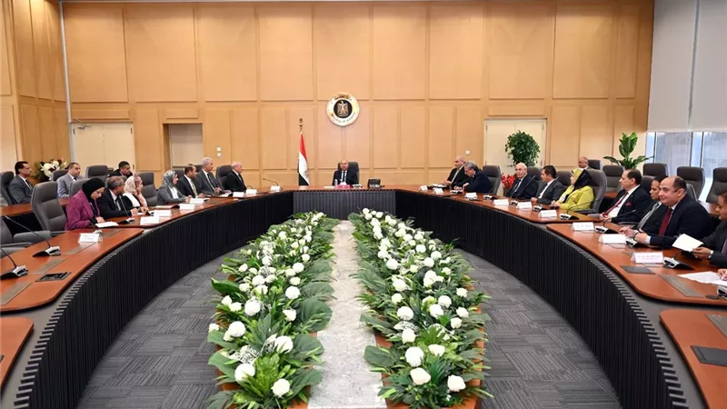 وزير الصناعة : إعادة تشكيل الهيكل الإداري لجهاز المشروعات