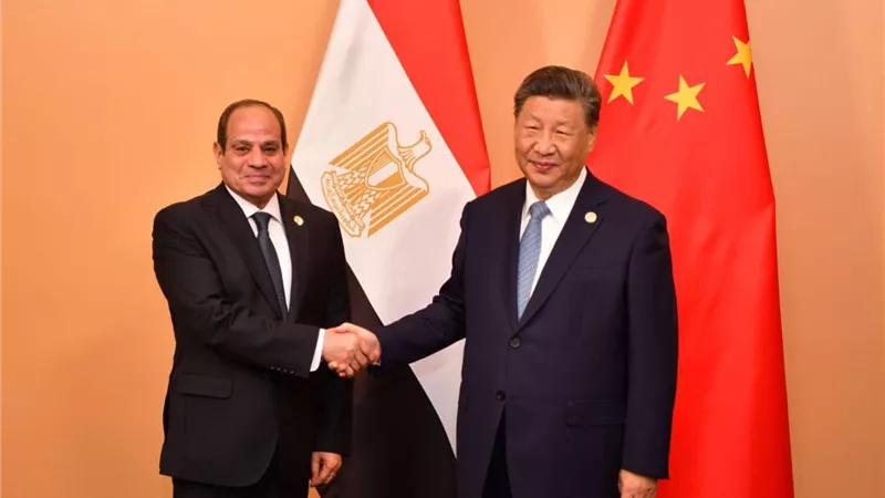 الرئيس السيسي يلتقي نظيره الصيني على هامش قمة بريكس
