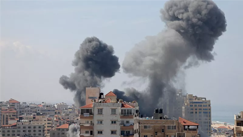 استشهاد 4 فلسطينيين بينهم أطفال بقصف الاحتلال منزلا في غزة