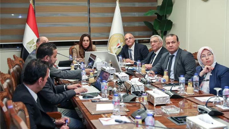 وزيرة التنمية المحلية:توفير بيئة ٱمنة للمواطنين والبائعين بالعتبة