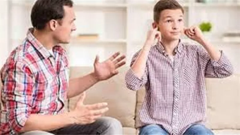 هل عقوق الوالدين موجب لرد العمل وعدم قبوله