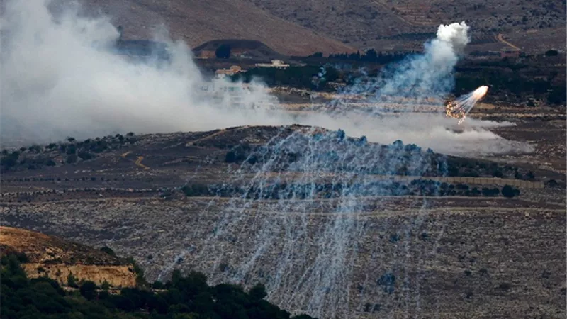 الاحتلال قصف قوات حفظ السلام في لبنان بالفوسفور الأبيض