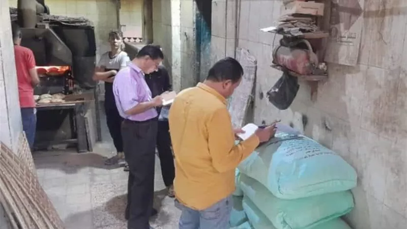 تحرير 125محضراً خلال حملات على المخابز والأسواق بالمنيا