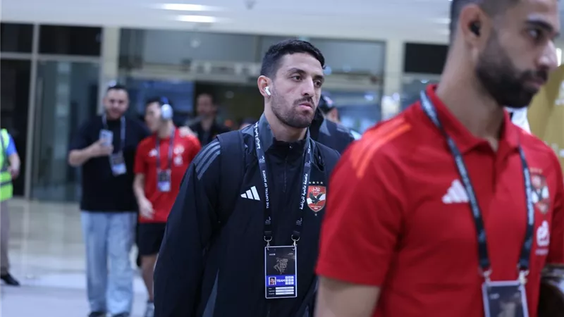السوبر المصري.. الأهلي يصل استاد محمد بن زايد لمواجهة الزمالك