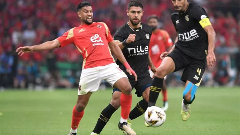 التعادل عنوان الشوط الأول لقمة الأهلي والزمالك بنهائي السوبر