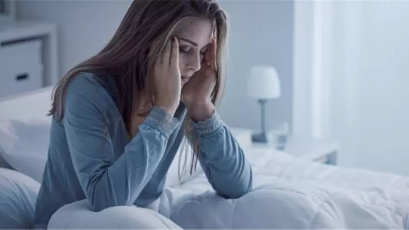 احذر السهر ليلا يؤدى لأفكار انتحارية