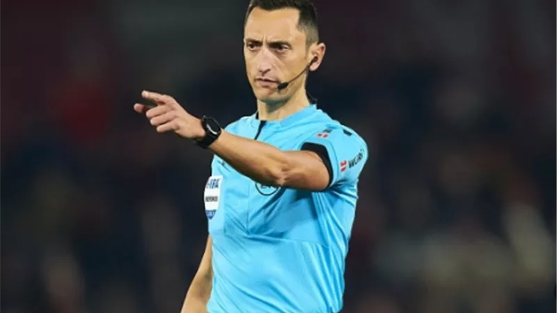 سانشيز مارتينيز حكما لمباراة برشلونة و ريال مدريد