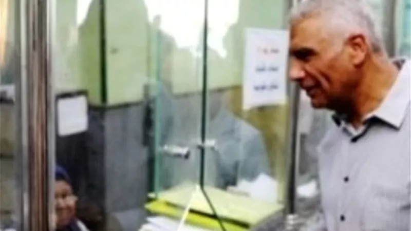 محافظ اسوان يحفز المواطنين لتقديم طلبات التصالح
