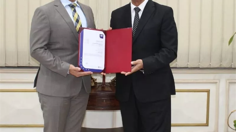 عرب يهنيء شركة 