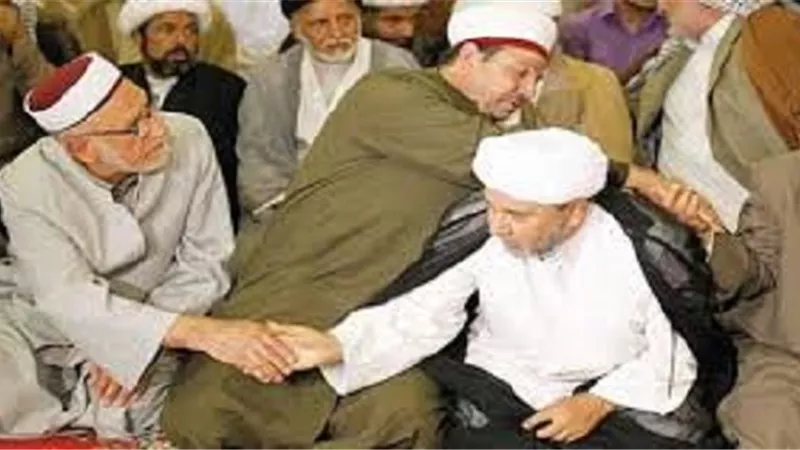 المُصافحة بعد الصلاة مشروعة ولهذا السبب كرهها بعض العُلماء