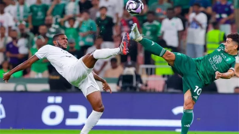 شاهد .. أهداف مواجهة الأهلى والأخدود بالدورى السعودى