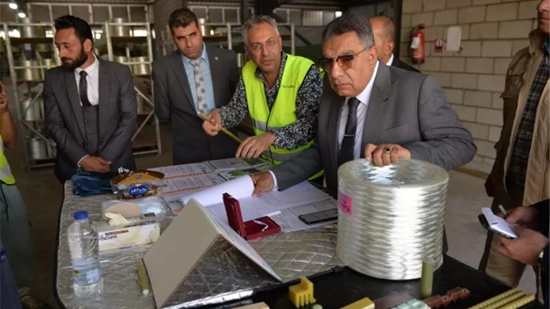 محافظ الدقهلية فى ميت غمر لبحث مشكلة الصرف وتفقد الوحدات الصناعية