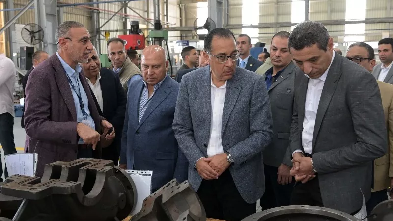 رئيس الوزراء يختتم جولته بالسويس بافتتاح 