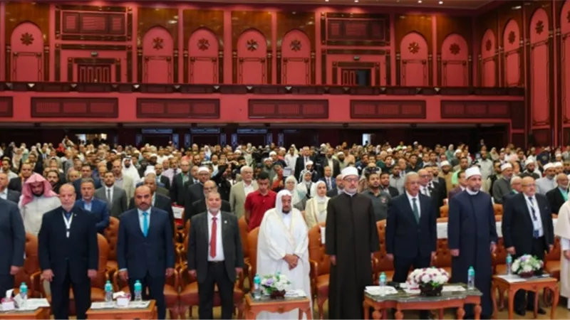 المفتي: المبالغة بإخضاع الدين للفروض أوجدت تناقضات من الملحدين