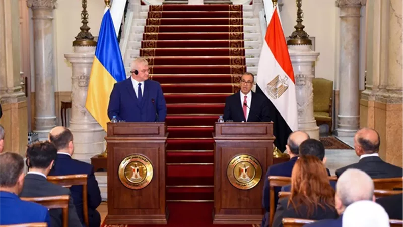 وزير الخارجية ونظيره الاوكراني يؤكدان اهمية الارتقاء بالعلاقات الثنائية إلى آفاق أرحب