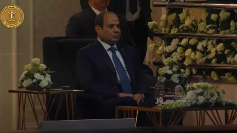 الرئيس السيسي يشاهد الفيلم التسجيلي