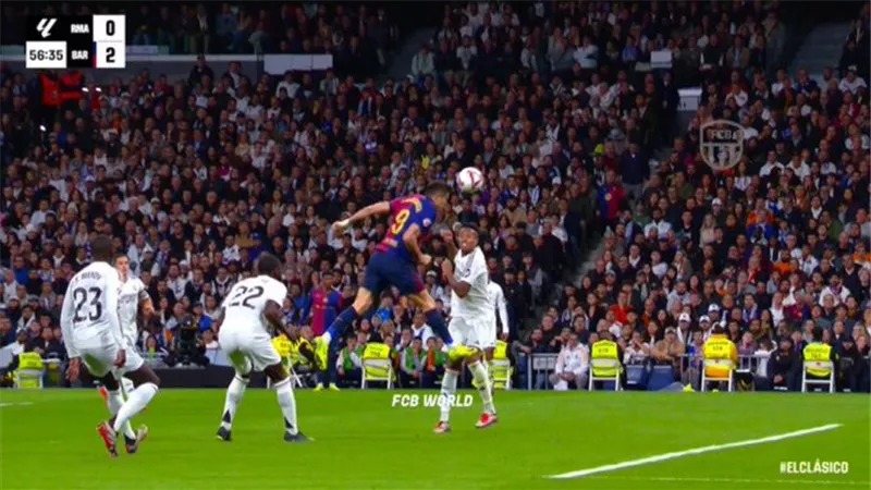 كلاسيكو الأرض .. شاهد هدف ليفاندوفسكي الثاني في شباك ريال مدريد