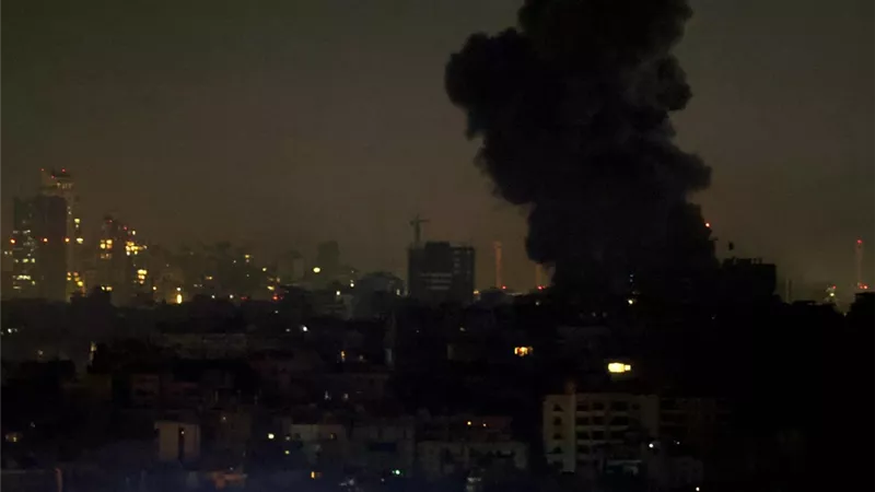 الاحتلال يشن غارتين على مرتفعات شمسطار وحربتا بالبقاع شرقي لبنان