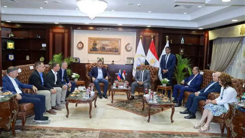 خطوط ملاحية ثابته بين ميناء الاسكندرية وكوبرالسلوفياينى