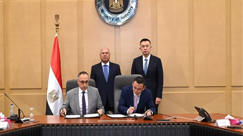 إنشاء مصنع لإنتاج السيارات الكهربائية في مصر