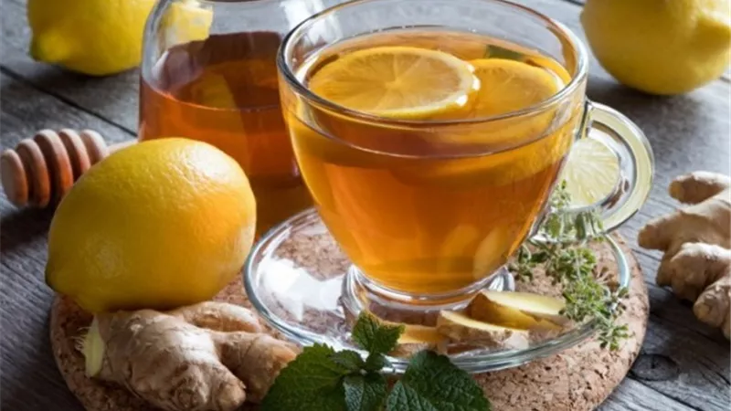 وصفات طبيعية لمحاربة الزكام في موسم الخريف